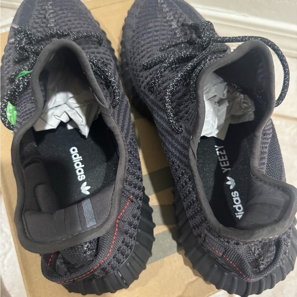 Yeezy Boost 350 V2 “Black” – Men’s 10 - Picture 2 of 5